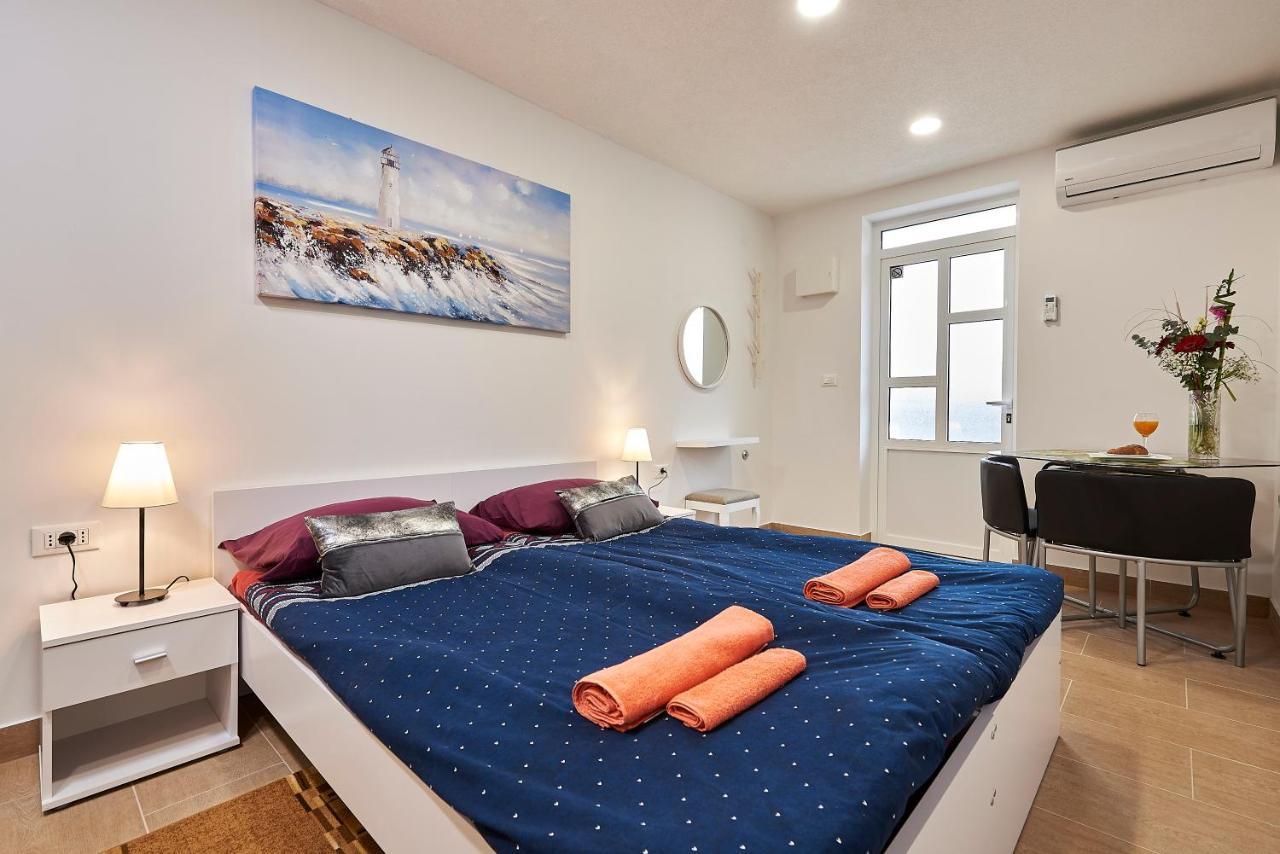 Studio Apartment Bascan Трогир Экстерьер фото