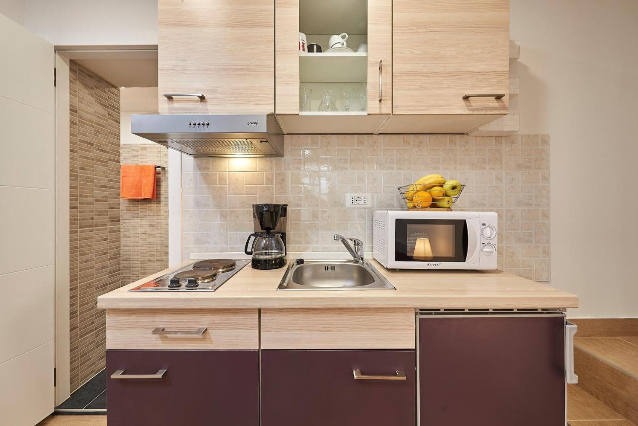 Studio Apartment Bascan Трогир Экстерьер фото